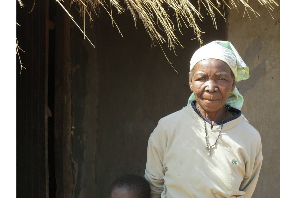 ((COMPLETED))Build a House for Felista Jolofa