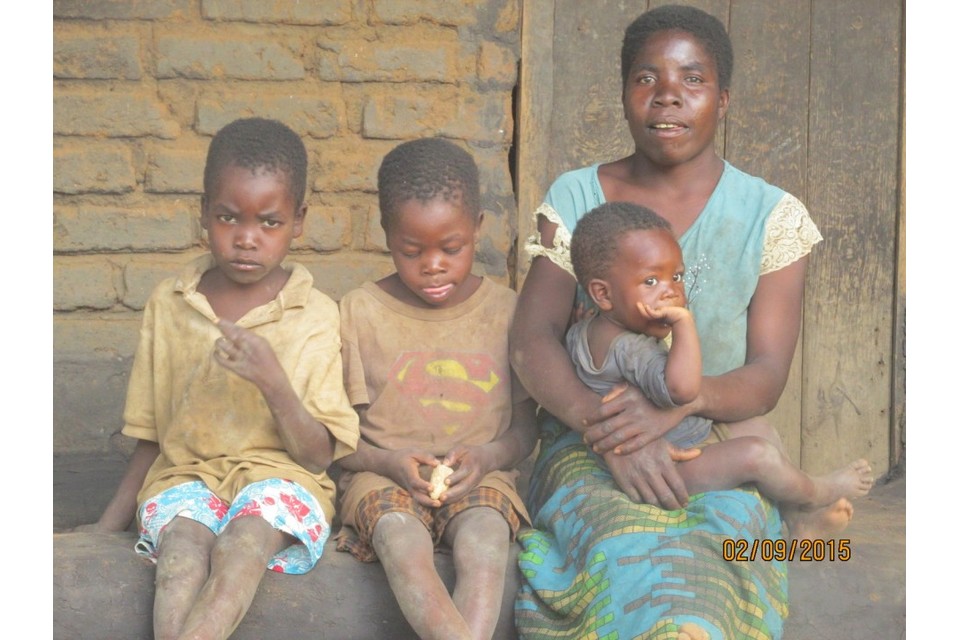 Build a House for Mdakanako Kadzola ($1200)